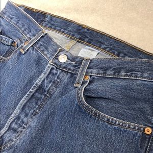 Levi’s 501 Medium Wash Button Fly Vintage